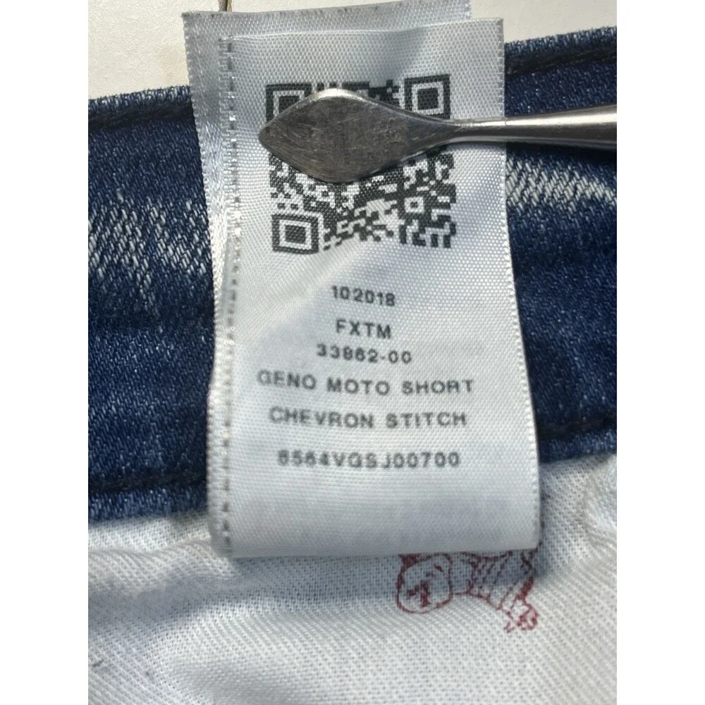 True Religion Geno Moto Shorts Men's 27 Blue Denim Chevron Stitch Raw Hem Biker